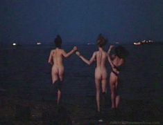 Голая Карла Гуджино в фильме «Изнасилование» фото #1