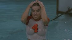 Кармен Электра засветила грудь в фильме «Дочь моего босса» фото #1