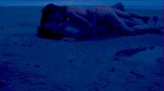 Абсолютно голая Каролин Дюсе в фильме «Мой подводный сон» фото #10