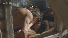 Грудь Катерины Мурино в сериале «Одиссея» фото #3