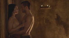 Голая Катрина Ло в сериале «Спартак. Кровь и песок» фото #10