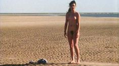 Абсолютно голая Катя Бергер в фильме «История обыкновенного безумия» фото #2