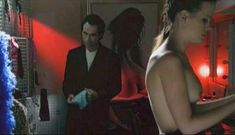 Голая Катя Винтер в фильме «Ночные наркоманы» фото #2