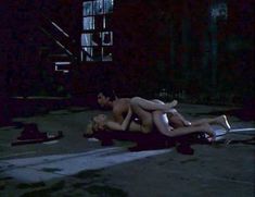 Голая Кейт Вернон в фильме «Опасное прикосновение» фото #13