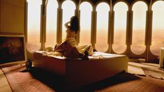 Голая Келли Брук в сериале «Военная хроника» фото #1