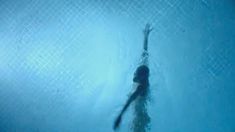 Голая Келли Линч в сериале «Город мечты» фото #1