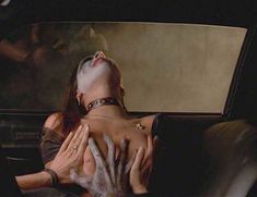 Голая Келли Монако в фильме «Рука-убийца» фото #4