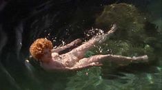 Голая Керри Фокс в фильме «Ангел за моим столом» фото #11