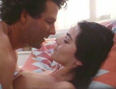 Голая Ким Делани в фильме «Дрифтер» фото #6