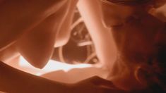 Голая Клэр Грант в сериале «Мастера ужасов» фото #1