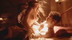 Голая Клэр Грант в сериале «Мастера ужасов» фото #4