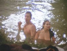 Голая Клэр Форлани в фильме «Цыганские глаза» фото #7