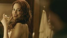 Голая Конор Лесли в сериале «Клондайк» фото #4