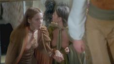 Полностью голая Коринн Клери в фильме «История О» фото #24