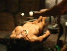 Криста Аллен разделась догола в фильме «Море дьявола» фото #10