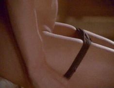 Голая Криста Аллен в фильме «Эммануэль 4»