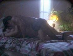 Голая Криста Аллен в фильме «Эммануэль 4»