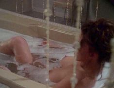 Голая Криста Аллен в фильме «Эммануэль 4»