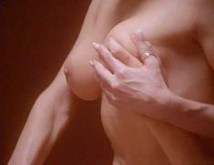 Голая Криста Аллен в фильме «Эммануэль 6» фото #20