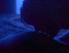 Голая Криста Аллен в фильме «Эммануэль. Урок наслаждения» фото #9