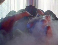 Голая Криста Аллен в фильме «Эмманюэль. Мечты и сновидения»