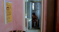 Совершенно голая Кристин Буассон в фильме «Идентификация женщины» фото #2