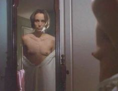 Голая Кристин Скотт Томас в сериале «Тело и душа» фото #1