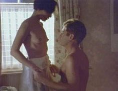 Голая Кристин Скотт Томас в сериале «Тело и душа» фото #5