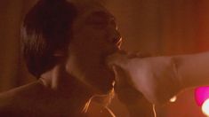 Голая грудь Кристины Коул в сериале «Больница Никербокер» фото #4