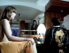 Голая Кэнди Кларк в фильме «Вечный сон» фото #6