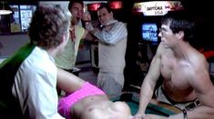 Голая пися Кэндис Леуолд в фильме «Большие шары» фото #25