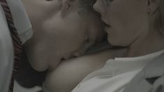 Голая Кэтлин Робертсон в сериале «Босс» фото #3