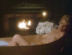 Голая Лана Кларксон в фильме «Возвращение Сатаны» фото #2