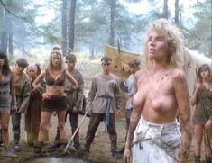 Голая Лана Кларксон в фильме «Королева варваров 2. Сражение за скипетр Аркариса» фото #4