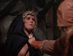 Голая Лана Кларксон в фильме «Ловчий смерти» фото #10