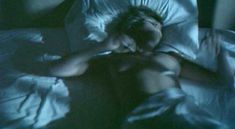 Голая Лана Кларксон в фильме «Свидание с незнакомцем» фото #4