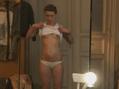 Голая Лана Купер в фильме «Постельные сцены» фото #17