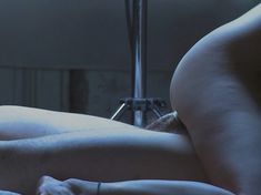 Голая Лана Купер в фильме «Постельные сцены» фото #23