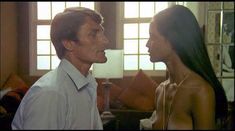 Голая Лаура Гемсер в фильме «Эммануэль в Америке» фото #50