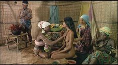 Голая Лаура Гемсер в фильме «Эммануэль в Америке» фото #51