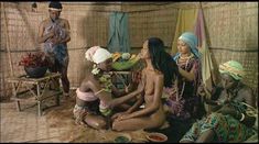 Голая Лаура Гемсер в фильме «Эммануэль в Америке» фото #52