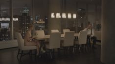 Голая Лаура Кувер в сериале «Босс» фото #2