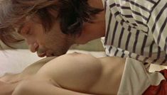 Полностью голая Леонор Уотлинг в фильме «Шум моря» фото #6