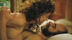 Голая Леонор Уотлинг в фильме «Бессознательный» фото #4