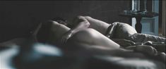Голая Леонор Уотлинг в фильме «Тёмный импульс» фото #8