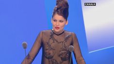 Засвет Летиции Касты на кинопремии «Сезар» фото #6