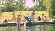 Голая грудь Лив Лиза Фрис в фильме «Ромео» фото #5