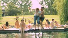 Голая грудь Лив Лиза Фрис в фильме «Ромео» фото #6