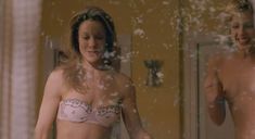 Голая Лиза Артуро в фильме «Американский пирог 2» фото #2