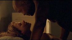 Голая Лиза Артуро в фильме «Пожираемые заживо» фото #4